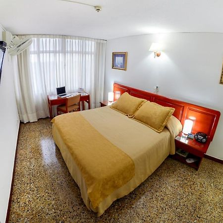 Hotel Villavicencio Plaza Exterior foto